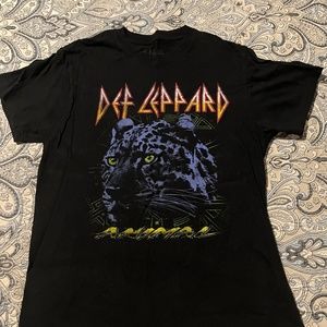 Black Def Leppard Size Medium T-Shirt